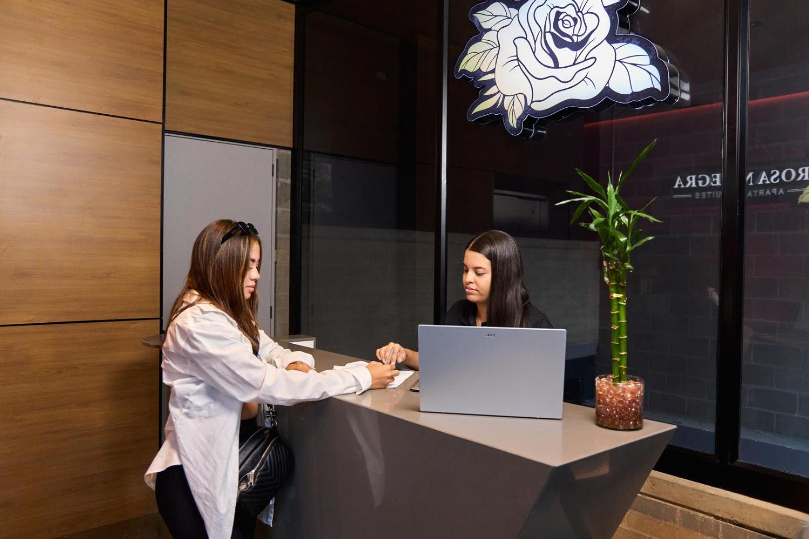 Rosa Negra Stadio Your Cozy Getaway Medellin Exterior photo